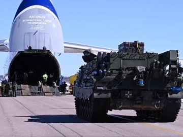 Канада відправила в Україну чергову партію військової допомоги