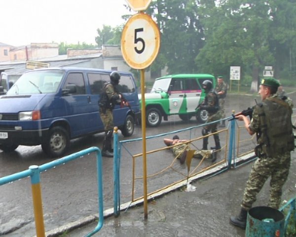 У Луцьку три дні ловили «терористів». ФОТО