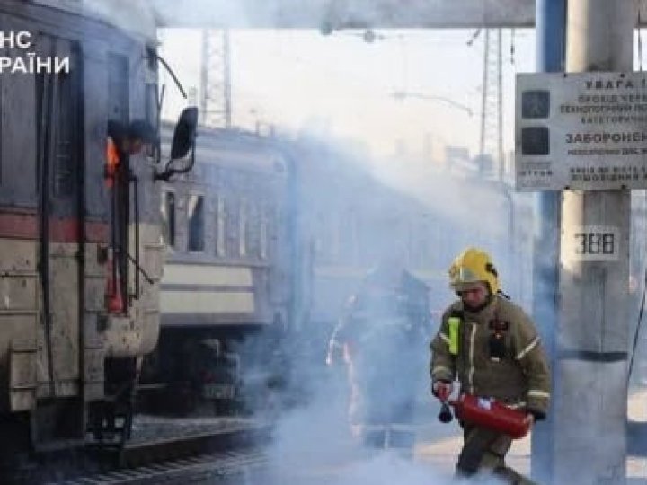 Росія другий день поспіль обстрілює вокзал у Дніпрі