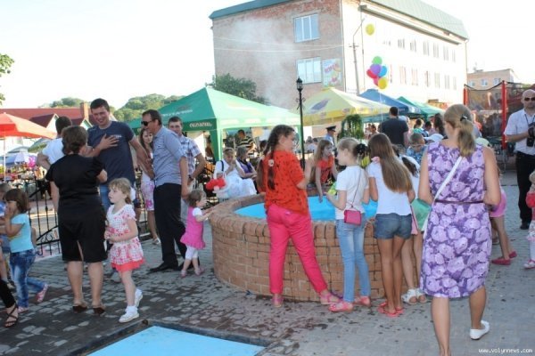 У місті на Волині – новий фонтан. ФОТО