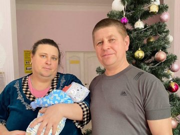 Різдвяне диво: у сім'ї волинян народилася дитина, на яку чекали 19 років
