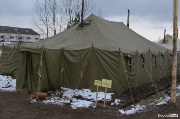 Луцькі волонтери привезли допомогу мобілізованим волинянам. ФОТО