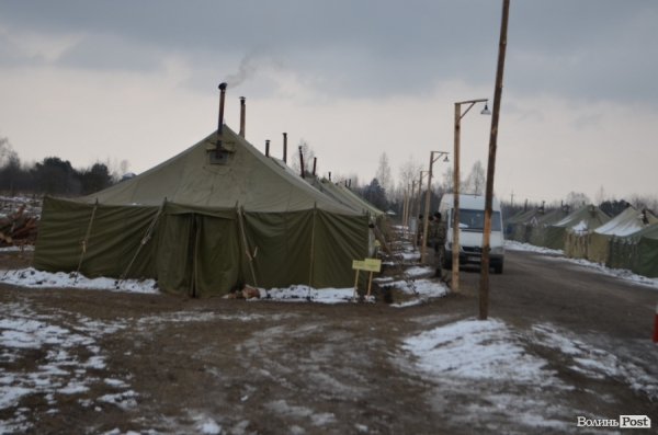 Луцькі волонтери привезли допомогу мобілізованим волинянам. ФОТО