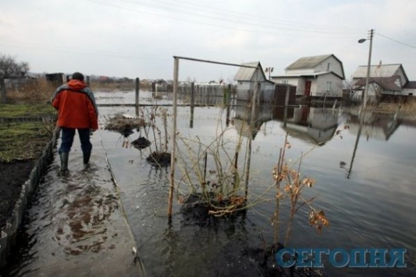 Під Києвом ‒ велика вода. ФОТО
