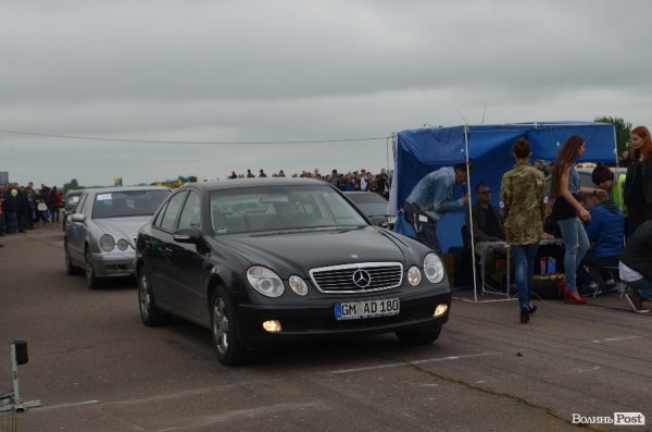 Під Луцьком визначили переможця з дрег-рейсінгу. ФОТО
