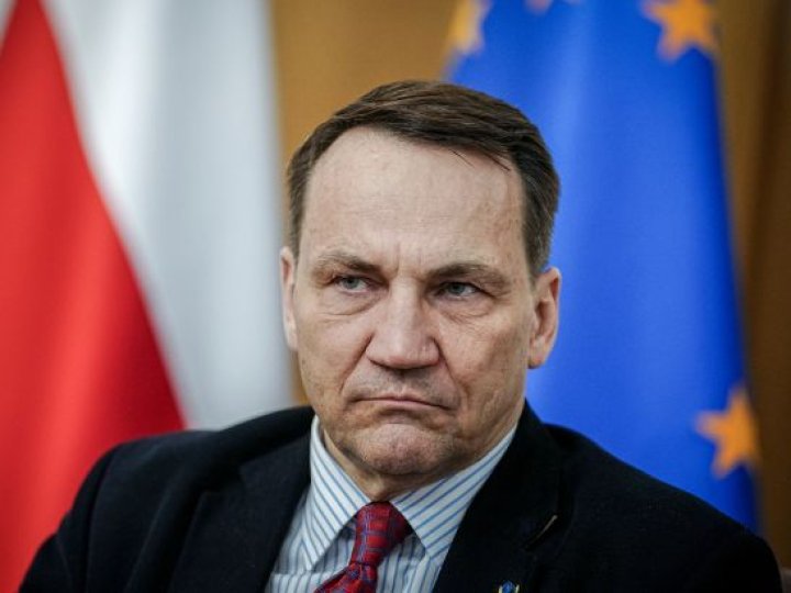 Ця зима може стати останньою надією путіна зламати Україну, - Сікорський