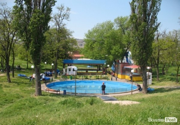  Парк «Молодіжний». Атракціони