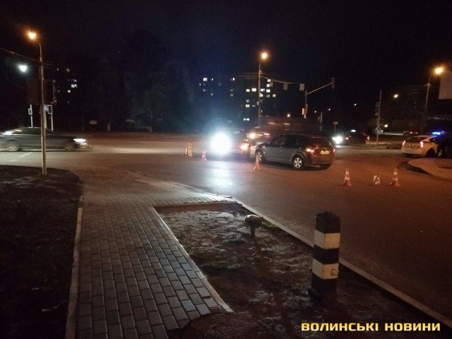 У Луцьку зіткнулися дві іномарки. ФОТО