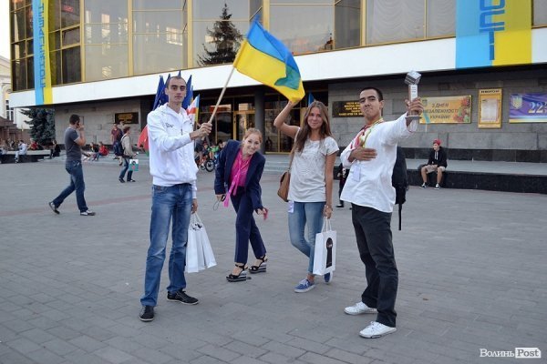 У Луцьку відбувся чемпіонат зі складання кубика Рубіка. ФОТО