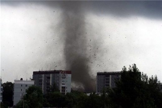 Над Рівненщиною пронісся потужний смерч. ФОТО. ВІДЕО