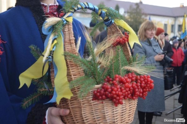 Лучани вшанували пам’ять жертв Голодомору