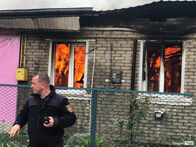 У Рожищі – масштабна пожежа. ФОТО. ВІДЕО