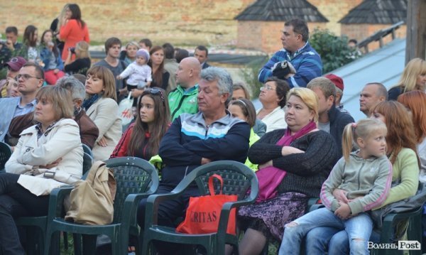 Луцький замок зустрічав останню ніч літа джазом. ФОТО 