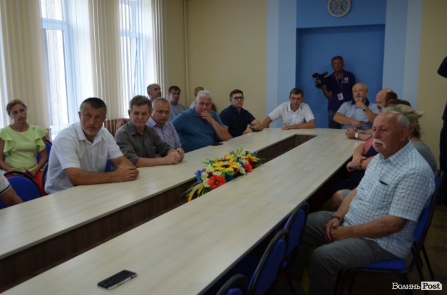 Зручно та сучасно: у селищі на Волині відкрили пункт видачі дозволів на міжнародні перевезення. ФОТО