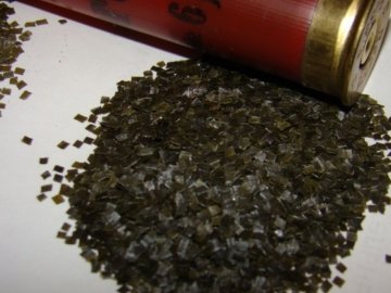 Волинянка хотіла нелегально провезти в Україну порох з Москви. ФОТО