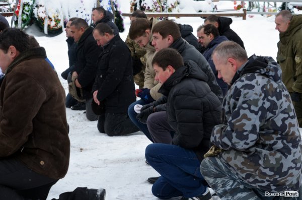 «Десантник пішов у небо»:  у Ківерцях поховали Героя Маріса Камінського