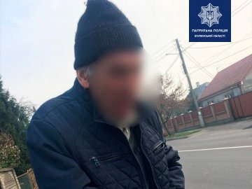 Не орієнтувався в місцевості: волинські патрульні доставили чоловіка у лікарню