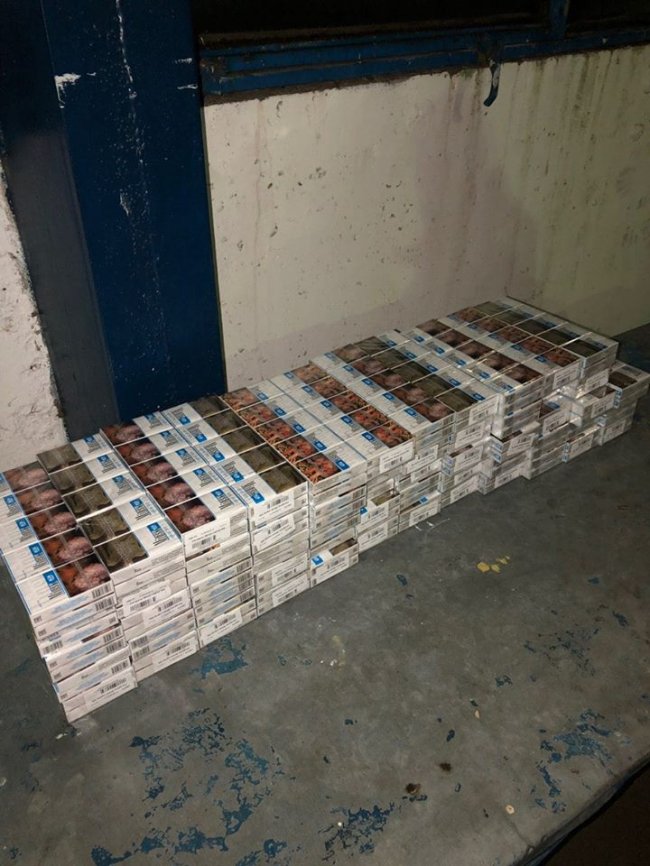 На Волині білорус позбувся автівки через контрабандне куриво. ФОТО