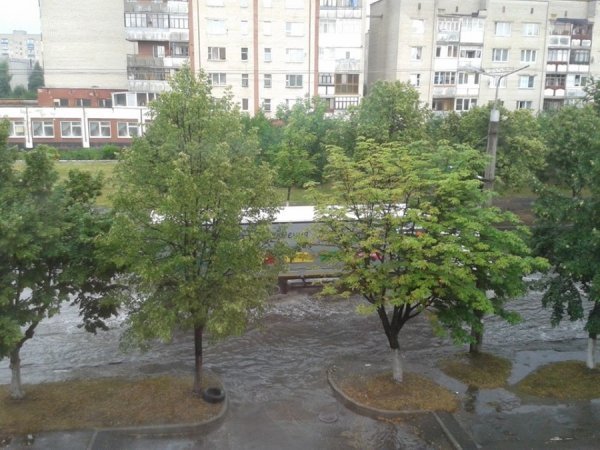 проспект Відродження