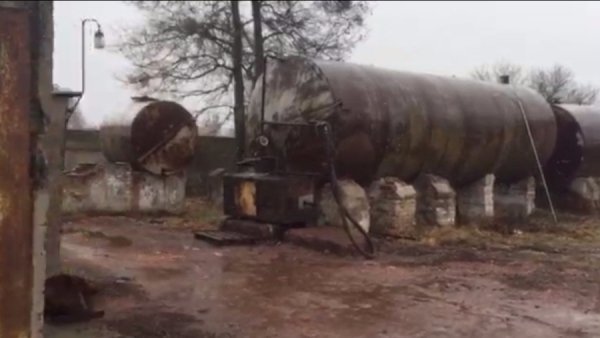 На Волині ліквідували підпільний цех паливно-мастильних матеріалів. ФОТО