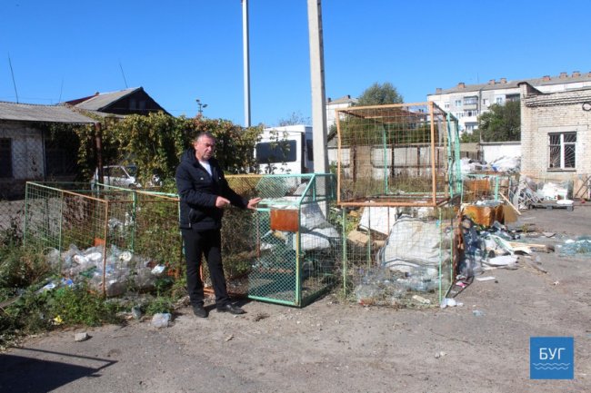 Безкультурщина і вандалізм: волинський підприємець більше не хоче ставити контейнери для сортування сміття