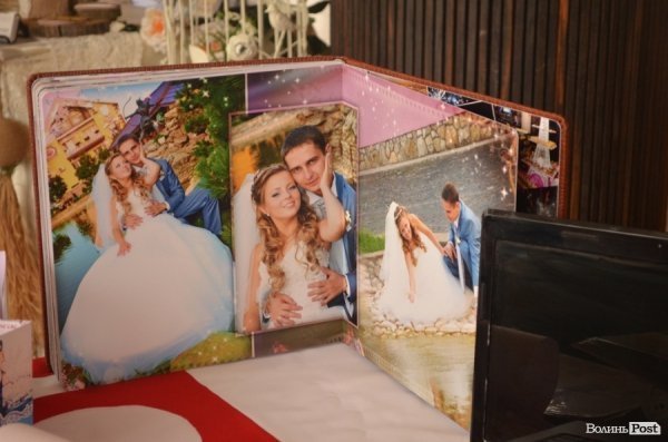 У Луцьку показали «весілля по-новому». ФОТО