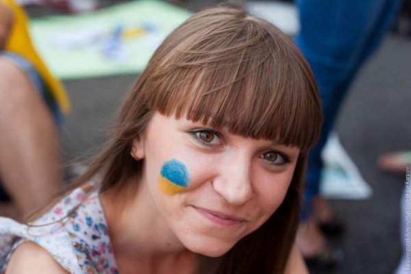 Дівчата і Євро-2012. ФОТО