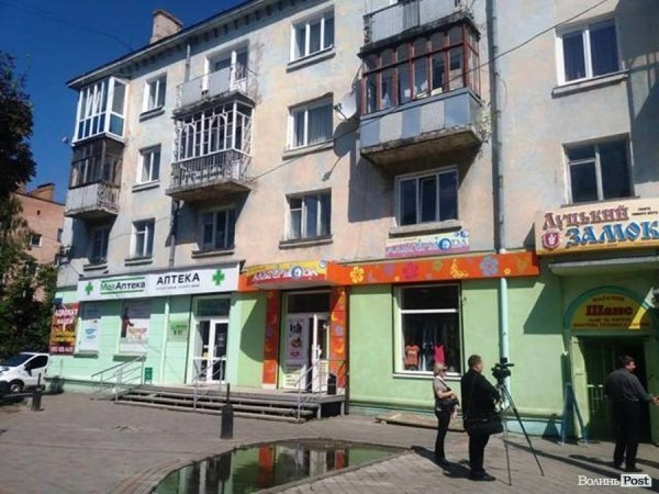 Луцьким депутатам показали туалет в центрі і не тільки. ФОТО