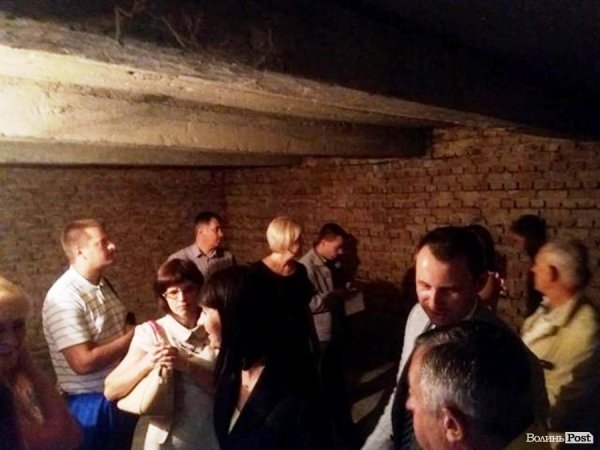 Луцьким депутатам показали туалет в центрі і не тільки. ФОТО