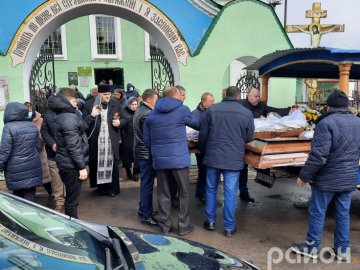 На Горохівщині попрощалися з відомим лікарем-травматологом