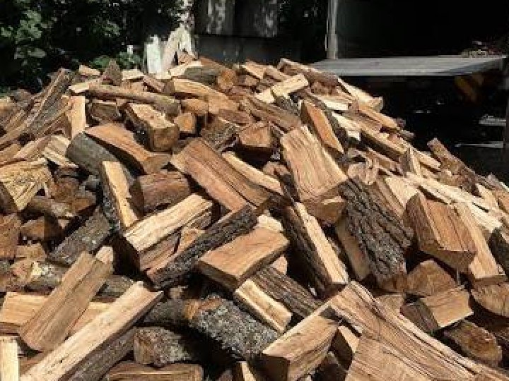 Купувала дрова: шахрай обдурив волинянку на 12 тисяч гривень