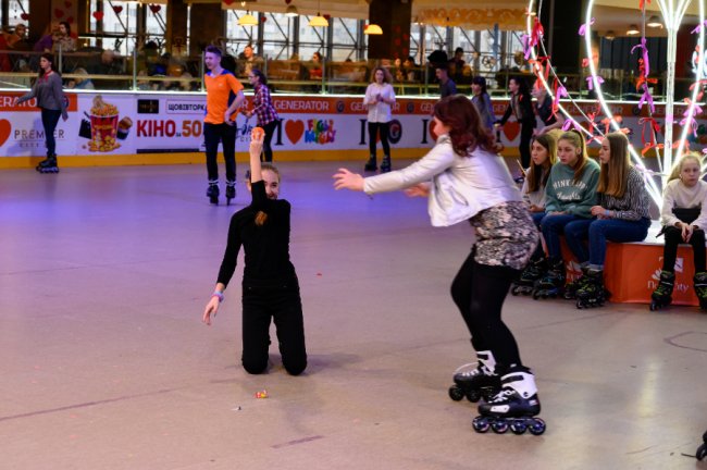 На арені розваг «GeneratorCitу» відбулася дискотека на роликах. ФОТО*