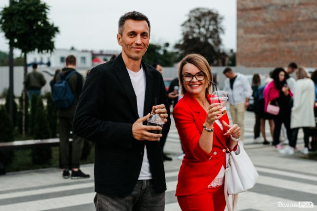 Розкриття таємниці, подарунки та KADNAY «на десерт»: як на «Супернові» веселилися «добрі сусіди». ФОТОРЕПОРТАЖ*