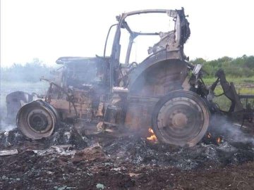 Наїхав на міну: на Донбасі підірвався тракторист