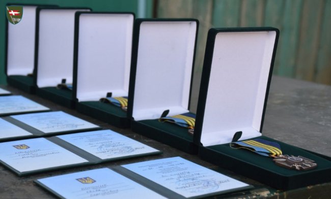 Воїни 14 ОМБр отримали високі відзнаки на передовій. ФОТО