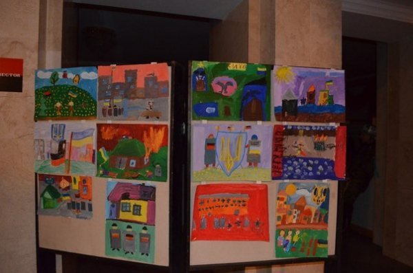 Революція очима волинських дітей. ФОТО