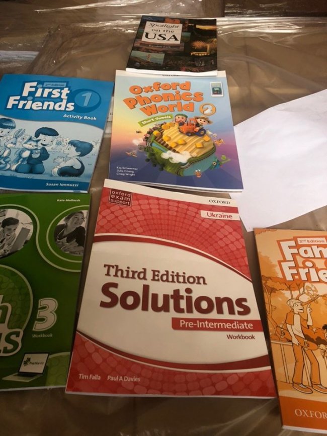 На «Ягодині» затримали фуру із журналами і книгами на 37 мільйонів гривень