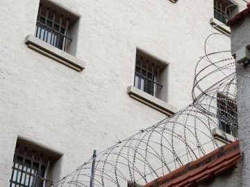 На Волині судять жінку, яка хотіла пронести наркотики у колонію, де  відбуває покарання її чоловік