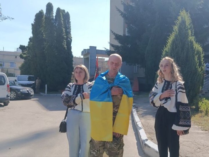 «Ми його шукали, де тільки можна було»: у рідне село на Волині повернувся після реабілітації експолонений боєць 