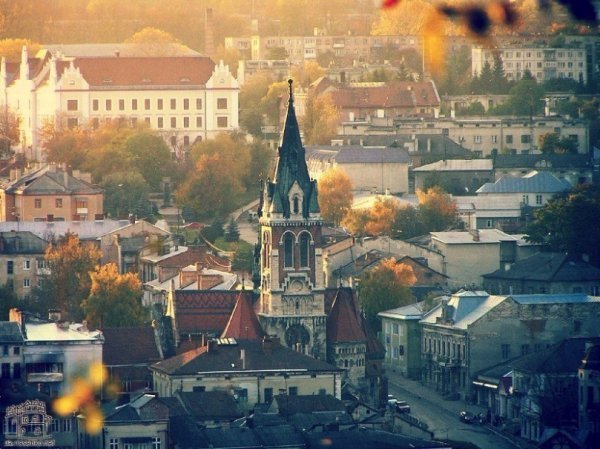Мальовничі містечка Східної Галичини, де варто побувати цієї осені. ФОТО