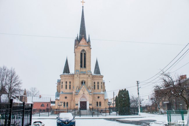 Засніжений Луцьк. ФОТОРЕПОРТАЖ