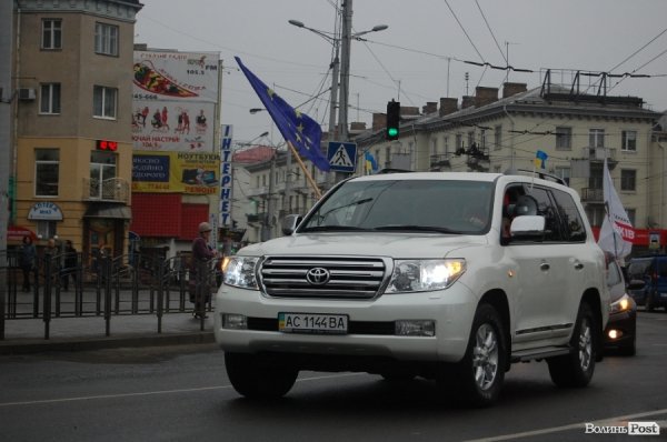 У Луцьку відбувся автопробіг за Європу. ФОТО