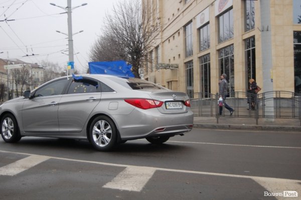 У Луцьку відбувся автопробіг за Європу. ФОТО