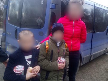 50 кілометрів пішки трасою: на Волині двоє дітей втекли з реабілітаційного центру