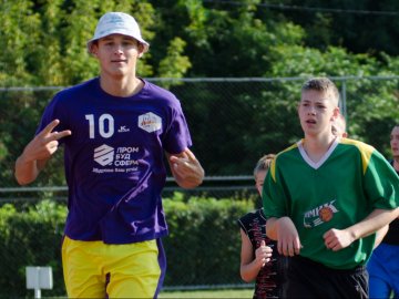 Позмагалися із вболівальниками: «Старий Луцьк» провів незвичне тренування. ФОТО