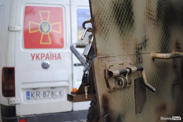 Волинські волонтери відправили «танк» в АТО. ФОТО. ВІДЕО