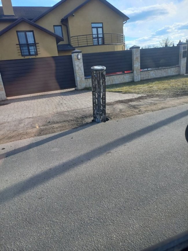 Вже 25 лютого неподалік від будинку пані Ірини впав ворожий снаряд