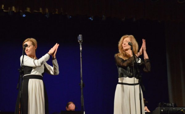 Філософія життя у концерті від «Сестер Тельнюк» 