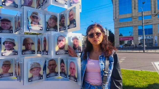 Теракт в Оленівці: у Луцьку люди вийшли на акцію вшанування загиблих і полонених