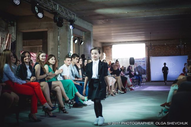 Другий день Lutsk Fashion Weekend: як будівництво перетворили на модний подіум